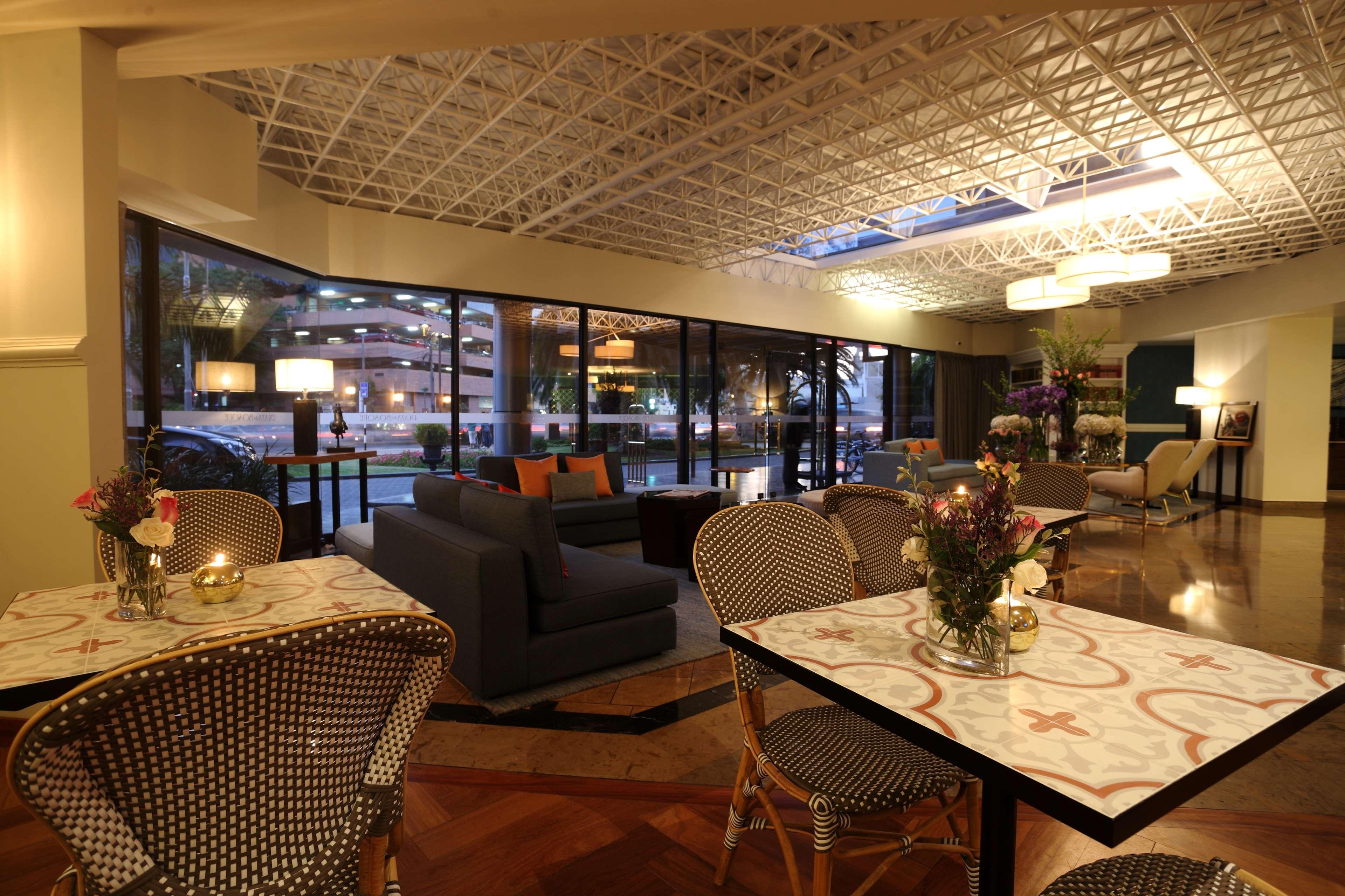 Radisson Hotel Plaza Del Bosque Lima Exterior foto
